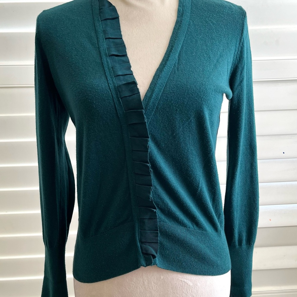 Loft Ann TaylorTeal V-Neck Cardigan with Ruffle Detail Sz SP V Neck Button